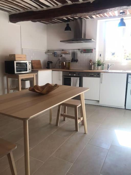 Charming Village House For 6 People ボディナール エクステリア 写真