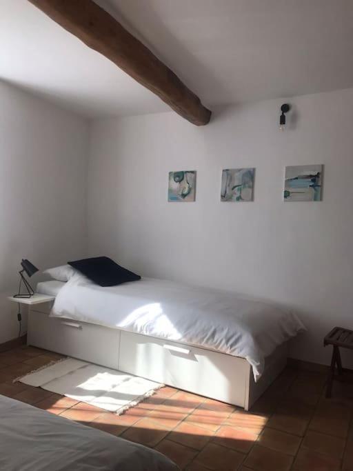 Charming Village House For 6 People ボディナール エクステリア 写真